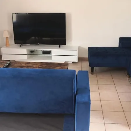 Proche Du Futuroscope Holiday home