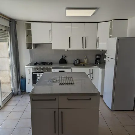 Proche Du Futuroscope بيت للعطل