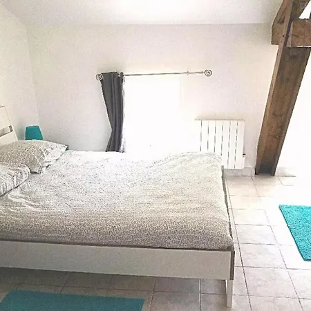 Holiday home Proche Du Futuroscope *