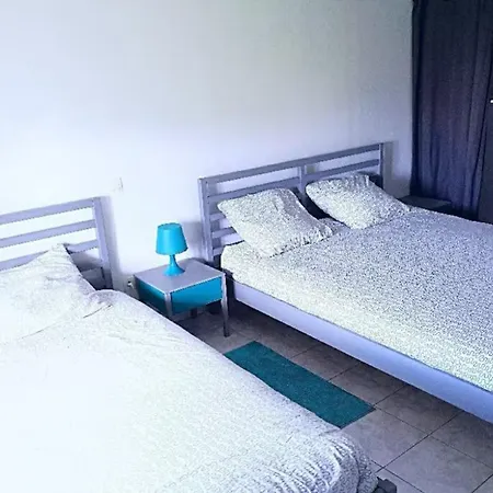 Holiday home Proche Du Futuroscope Jaunay-Clan