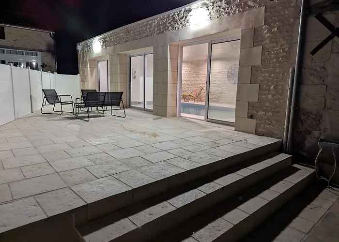 Proche Du Futuroscope Jaunay-Clan