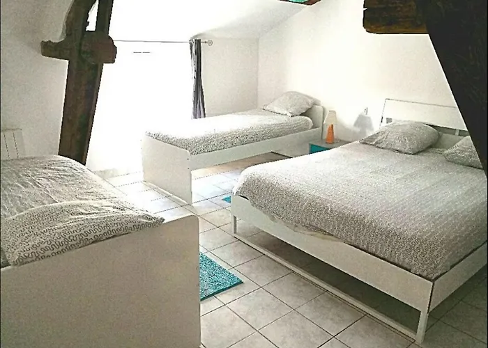 Proche Du Futuroscope * جوانيه - كلان